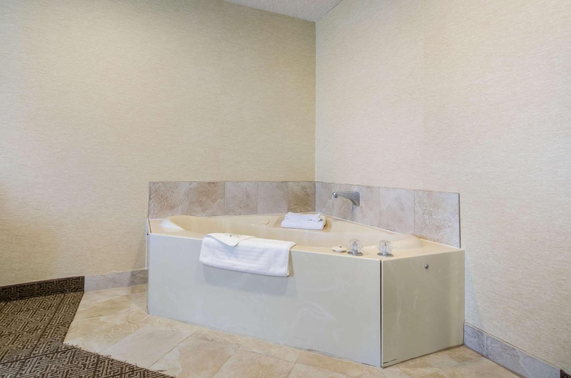 Quality Inn Goodland I-70 Екстер'єр фото